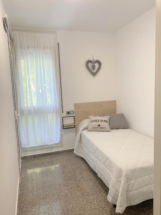 Апартаменты Apartament Edifici Simbat A 150M De La Platja Паламос Экстерьер фото